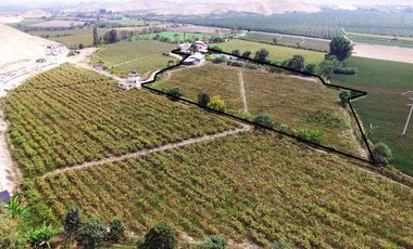 DISFRUTA DEL SOL Y LA NATURALEZA , VENDO 2CASAS DE CAMPO CON PISCINA EN CAMINO LUNAHUAN
