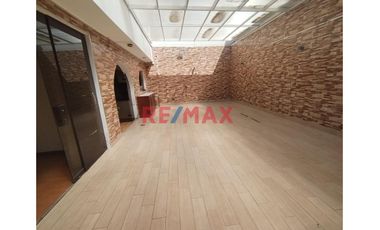 Casa En Venta De Ocasión Por Mudanza - Sta Catalina, La Victoria.