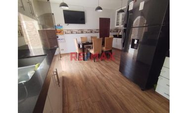 Casa En Venta De Ocasión Por Mudanza - Sta Catalina, La Victoria.