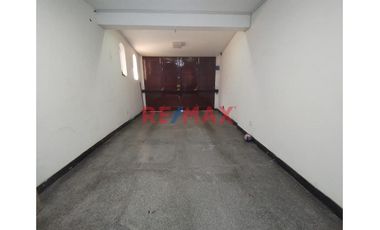 Casa En Venta De Ocasión Por Mudanza - Sta Catalina, La Victoria.