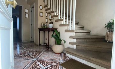 Casa 4 Dormitorios ·3 Baños/ Sector Palena La Florida