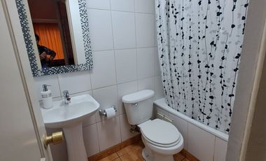Machali,arriendo comoda casa,2 pisos,3 dormitios, 2 baños