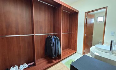 CASA EN RENTA EN BOSQUES DE LAS FUENTES CALIMAYA