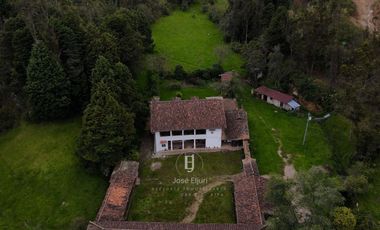 PROPIEDAD EN VENTA SECTOR ZHUCAY TARQUI - HACIENDA PARA USO COMERCIAL, GANADERIA, AGRICULTURA, HOTELERIA