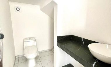 VENTA DE CASA CON ALBERCA EN CONDOMINIO DE 15 CASAS EN JIUTEPEC, MORELOS.