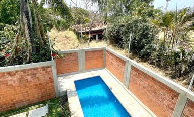 VENTA DE CASA CON ALBERCA EN CONDOMINIO DE 15 CASAS EN JIUTEPEC, MORELOS.