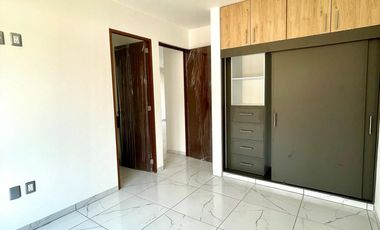 VENTA DE CASA CON ALBERCA EN CONDOMINIO DE 15 CASAS EN JIUTEPEC, MORELOS.