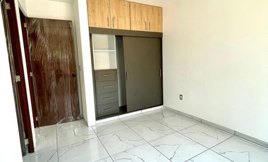 VENTA DE CASA CON ALBERCA EN CONDOMINIO DE 15 CASAS EN JIUTEPEC, MORELOS.