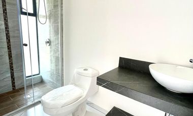 VENTA DE CASA CON ALBERCA EN CONDOMINIO DE 15 CASAS EN JIUTEPEC, MORELOS.