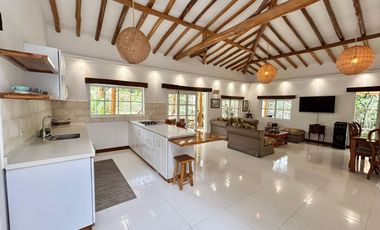 HERMOSA CASA CAMAPESTRE EN MEDIO DE LA NATURALEZA
