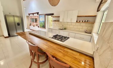 HERMOSA CASA CAMAPESTRE EN MEDIO DE LA NATURALEZA