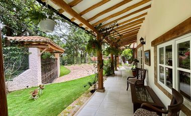 HERMOSA CASA CAMAPESTRE EN MEDIO DE LA NATURALEZA
