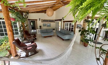 HERMOSA CASA CAMAPESTRE EN MEDIO DE LA NATURALEZA