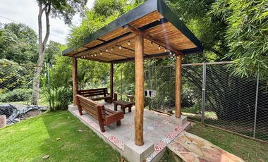 HERMOSA CASA CAMAPESTRE EN MEDIO DE LA NATURALEZA