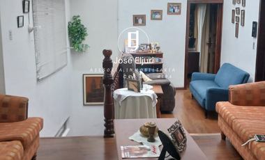 CASA EN VENTA DE 4 DORMITORIOS SECTOR HEROES DE VERDELOMA