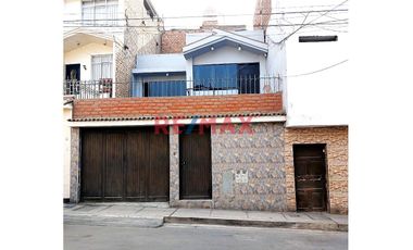 Amplio Duplex En Ate A Un Paso De Parque Ceres Y Cerca A Real Plaza Puruchuco