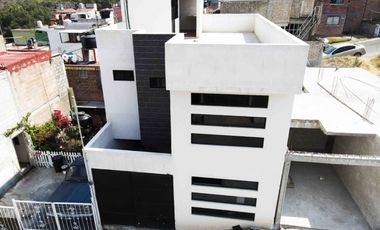 Casa en Venta en Lomas de Coacalco, Coacalco de Berriozabal.