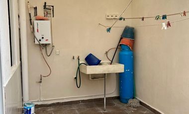 CASA EN RENTA EN FRACC LOS HEROES, CLUSTER CON ALBERCA