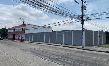 EN ALQUILER TERRENO COMERCIAL ESQUINERO EN CDLA. LOS ESTEROS, SUR GUAYAQUIL