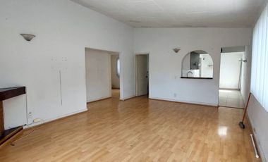 3 min CC Sta Fe, excelente casa cond hor, 2 rec, 2 baños, 2 est, jardin, $17,000 incl mant