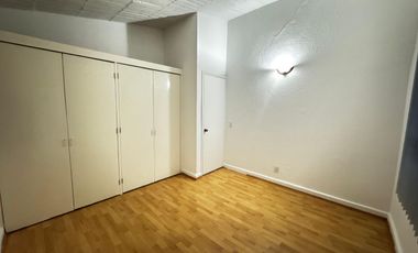3 min CC Sta Fe, excelente casa cond hor, 2 rec, 2 baños, 2 est, jardin, $17,000 incl mant