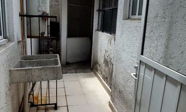 3 min CC Sta Fe, excelente casa cond hor, 2 rec, 2 baños, 2 est, jardin, $17,000 incl mant