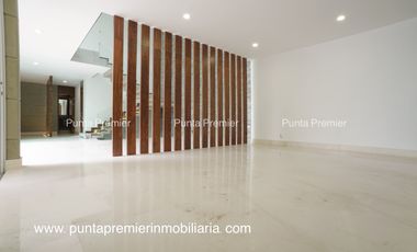 Casa en Coto Puerta Plata de Lujo en Venta Av Universidad Puerta Hierro Zapopan