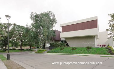 Casa en Coto Puerta Plata de Lujo en Venta Av Universidad Puerta Hierro Zapopan