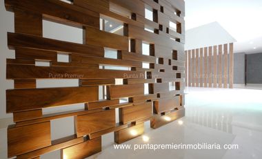 Casa en Coto Puerta Plata de Lujo en Venta Av Universidad Puerta Hierro Zapopan