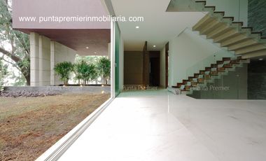 Casa en Coto Puerta Plata de Lujo en Venta Av Universidad Puerta Hierro Zapopan
