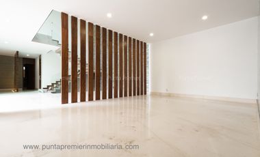 Casa en Coto Puerta Plata de Lujo en Venta Av Universidad Puerta Hierro Zapopan