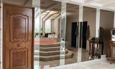 Casa en Venta en Bosques de las Lomas