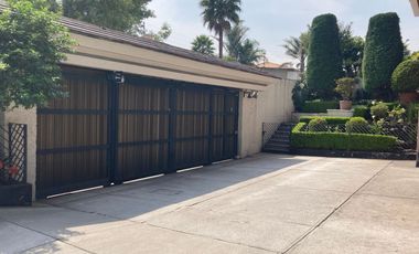 Casa en Venta en Bosques de las Lomas