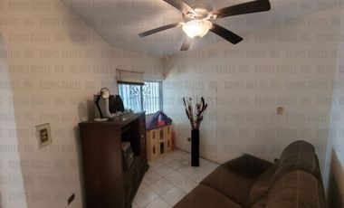 Casa D UNA SOLA PLANTA n venta Los Cedros abajo de Cumbres 3er Sector, a 30m de esquina, a 2 cuadras de parque, a 1.3km (4 min) de Paseo de los Leones