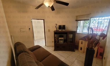 Casa D UNA SOLA PLANTA n venta Los Cedros abajo de Cumbres 3er Sector, a 30m de esquina, a 2 cuadras de parque, a 1.3km (4 min) de Paseo de los Leones