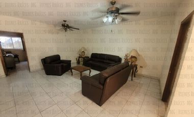 Casa D UNA SOLA PLANTA n venta Los Cedros abajo de Cumbres 3er Sector, a 30m de esquina, a 2 cuadras de parque, a 1.3km (4 min) de Paseo de los Leones