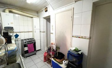 Casa sector regional de dos pisos, pareada $ 200.000.000