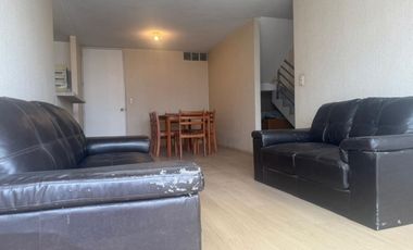 ✨🏠 Amplio, iluminado y frente a la 🏊‍♀️ piscina: Dúplex familiar en el mejor clima de Lima ☀️🌿