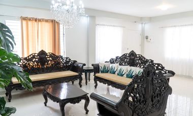 3 Bedrooms Fully Furnished Duplex Apartment in Dumaguete City