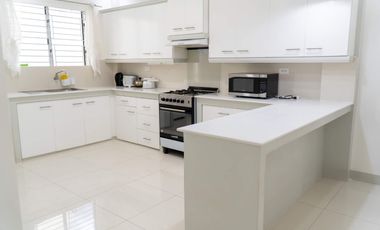 3 Bedrooms Fully Furnished Duplex Apartment in Dumaguete City