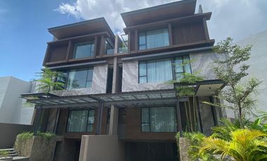 Rumah Mewah 13 M Jakarta Barat Citra Lake Villa