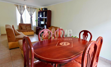 Casa de venta en Marianitas, sector Calderón