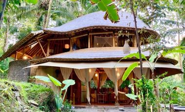Private 800 sqm Bamboo Villa with River Views in Central Ubud for Sale Leasehold