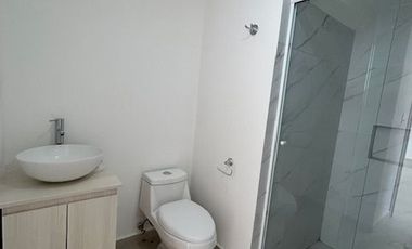 CASA EN RENTA CERCA DEL AEROPUERTO DE TOLUCA DE 4 RECAMARAS NUEVA