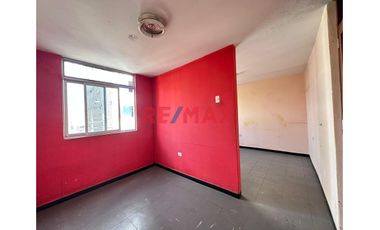Se Vende Casa De 4 Pisos Cerca A Gamarra