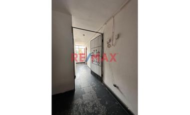 Se Vende Casa De 4 Pisos Cerca A Gamarra