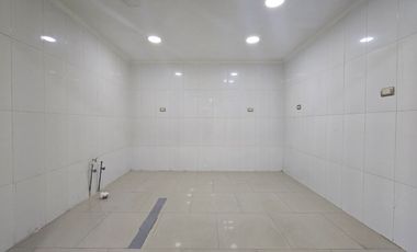 CASA CON  ESTACIONAMIENTO