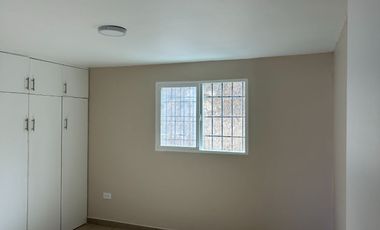 DEPTO REMODELADO EN BOULEVARD LAS FUENTES  VILLA FLORESTA C PORTON ELECTRICO