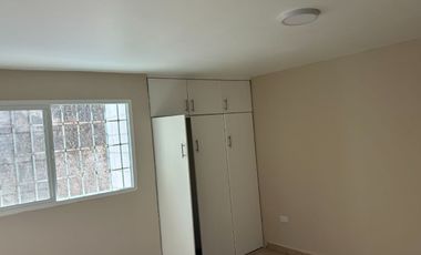 DEPTO REMODELADO EN BOULEVARD LAS FUENTES  VILLA FLORESTA C PORTON ELECTRICO