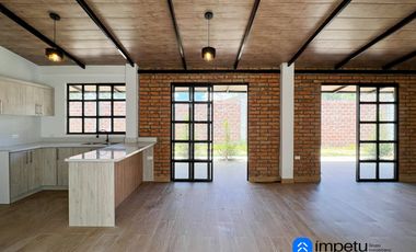 Casa en venta en sector Ceibopamba cerca de la avenida principal y a pocos minutos del centro de Malacatos